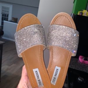 STEVE MADDEN SLIPPERS